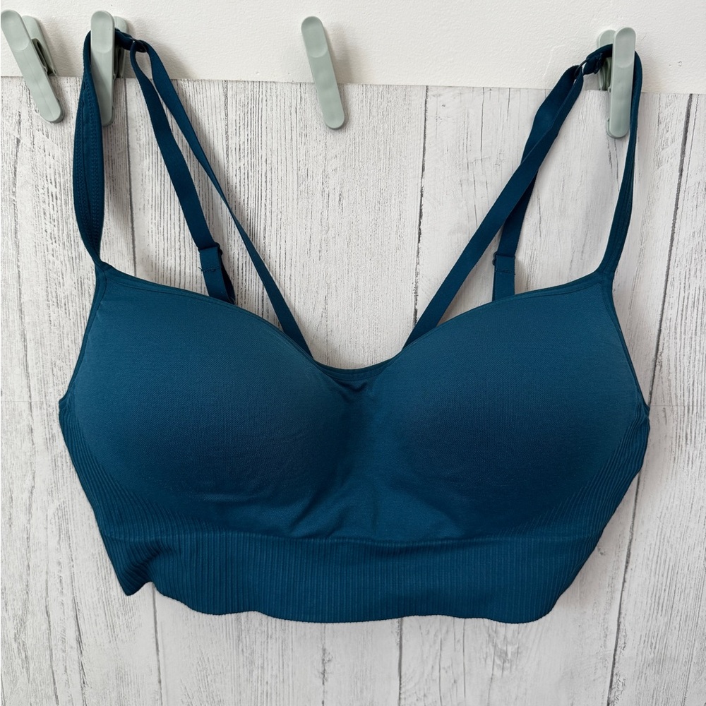 Victoria's Secret Deep Teal wireless sports Bra